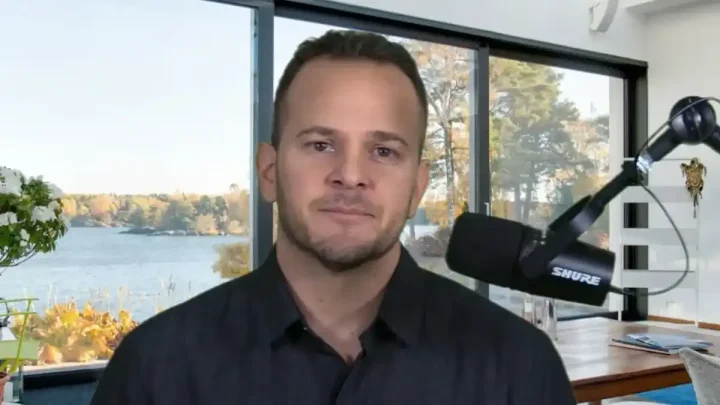 Денверский пастор и его жена обвиняются в многомиллионном мошенничестве