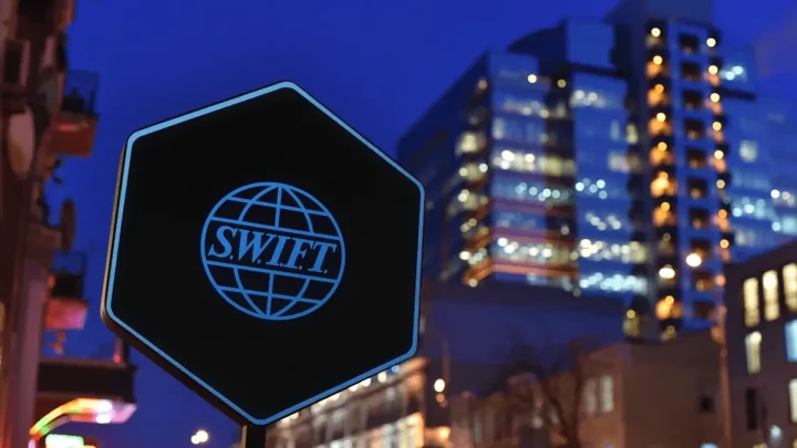 Swift блокчейн реестр