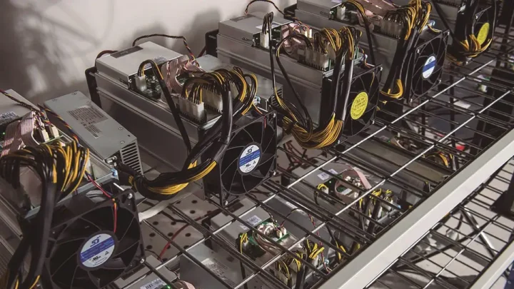 сколько стоит майнинг биткоина
