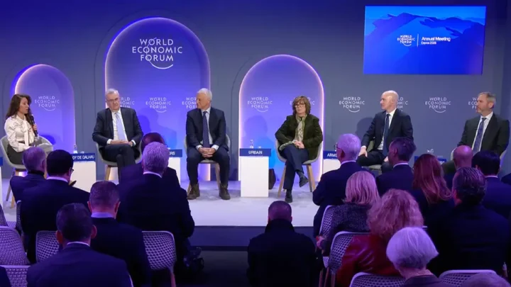 спор о биткоине в Давосе